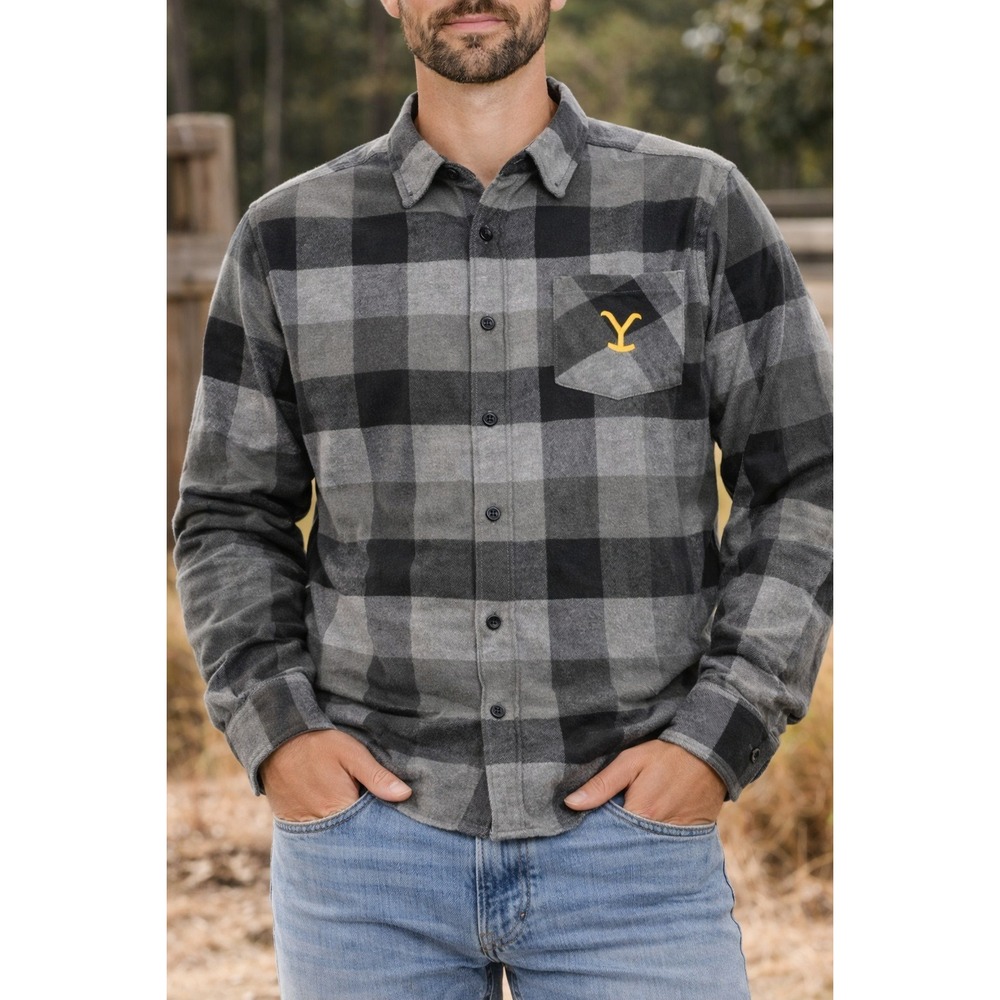 NWOT Yellowstone Dutton Ranch Gray Black Plaid Flannel Shirt Mens Medium Western
